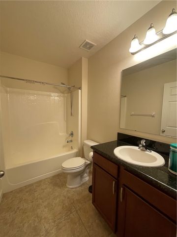 1586 Lexington Square SW, Vero Beach, FL 32962