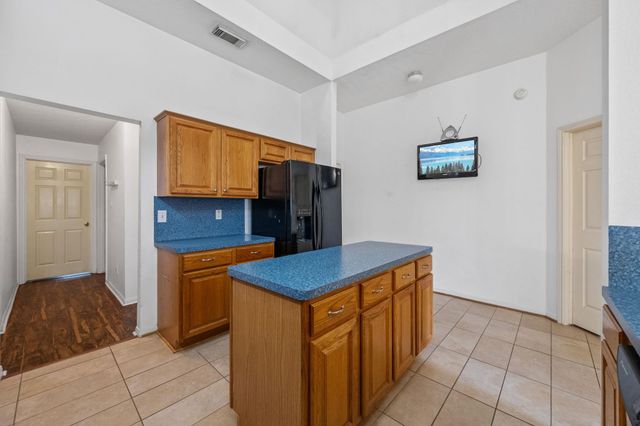 2818 Blue Jay Circle, Humble, TX 77396