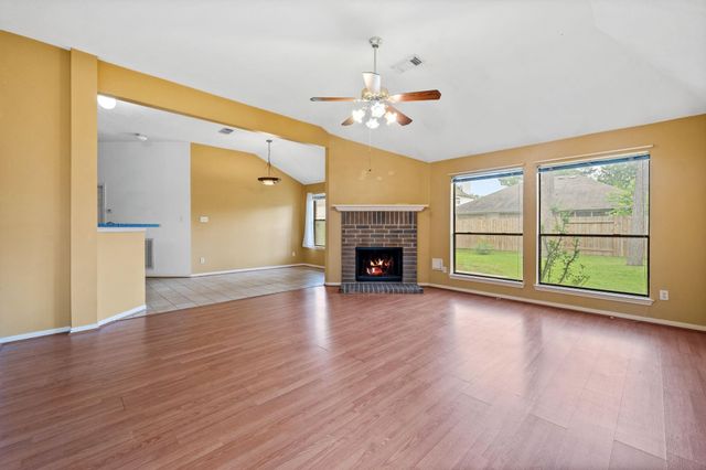 2818 Blue Jay Circle, Humble, TX 77396