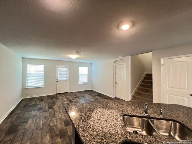 947 Red Merganser, San Antonio, TX 78253