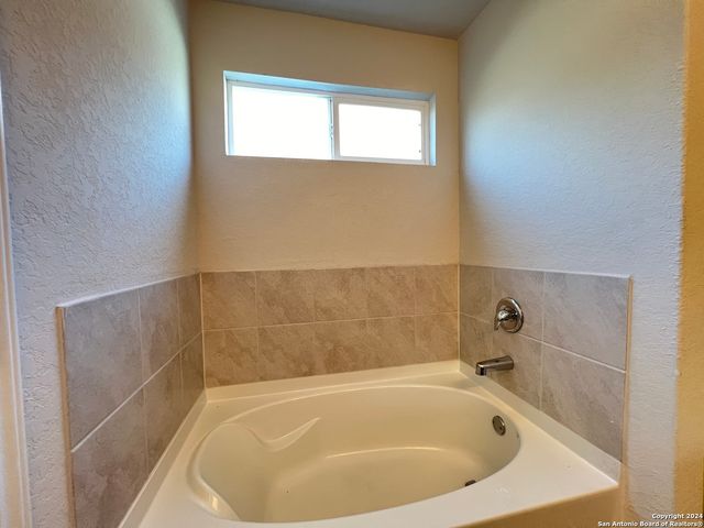 947 Red Merganser, San Antonio, TX 78253