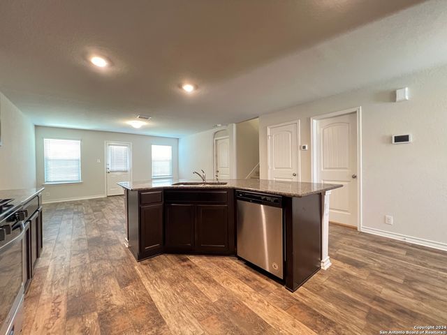 947 Red Merganser, San Antonio, TX 78253