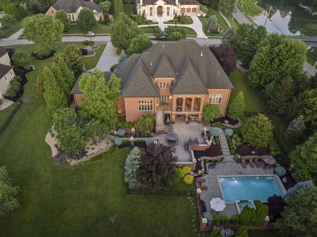 944 Squire Oaks Drive, Villa Hills, KY 41017