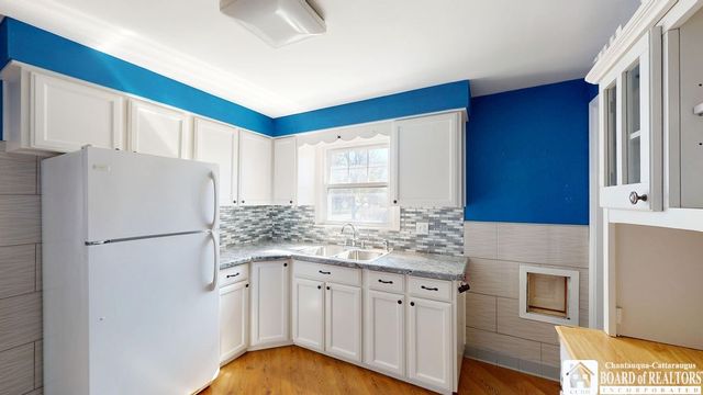 645 Mapleview Rd, Cheektowaga, NY 14225