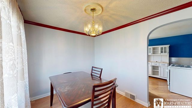 645 Mapleview Rd, Cheektowaga, NY 14225