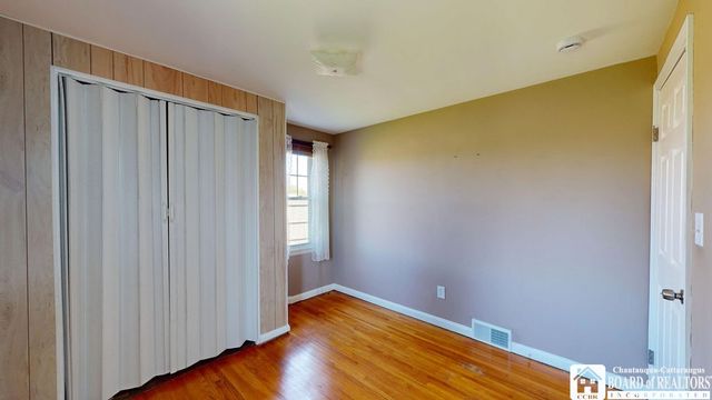645 Mapleview Rd, Cheektowaga, NY 14225