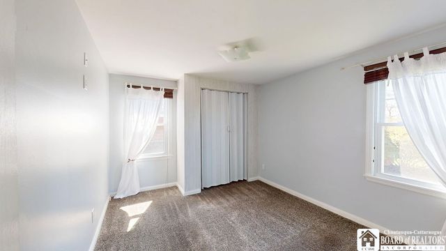 645 Mapleview Rd, Cheektowaga, NY 14225