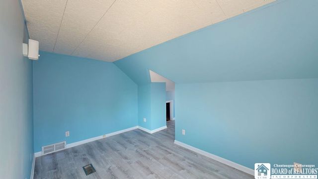 645 Mapleview Rd, Cheektowaga, NY 14225