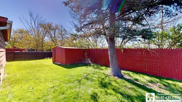 645 Mapleview Rd, Cheektowaga, NY 14225