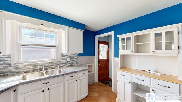 645 Mapleview Rd, Cheektowaga, NY 14225