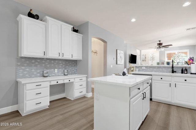 4253 S SOBOBA Street, Gilbert, AZ 85297