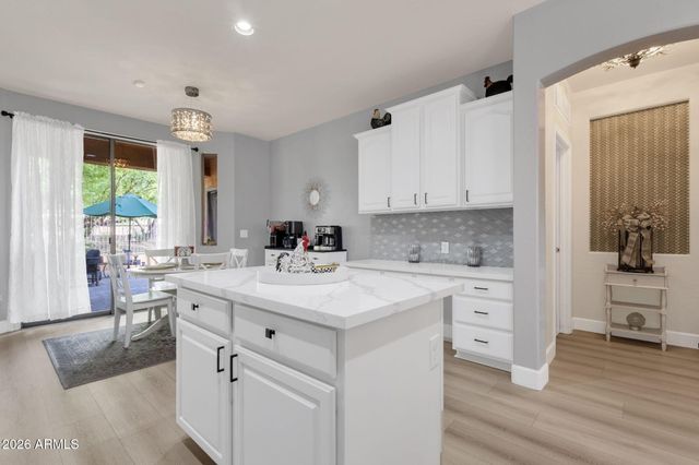 4253 S SOBOBA Street, Gilbert, AZ 85297