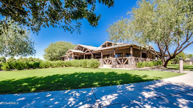 4253 S SOBOBA Street, Gilbert, AZ 85297