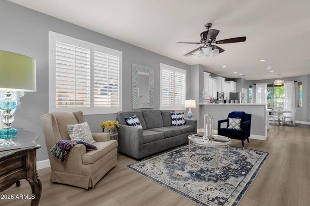 4253 S SOBOBA Street, Gilbert, AZ 85297