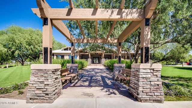 4253 S SOBOBA Street, Gilbert, AZ 85297