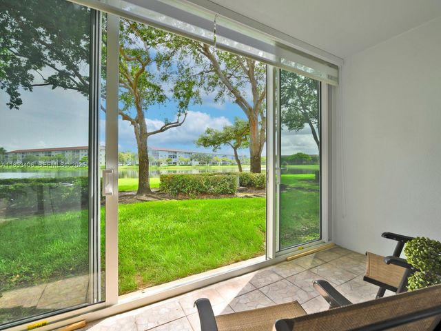 13001 SW 15th Court 104T, Pembroke Pines, FL 33027