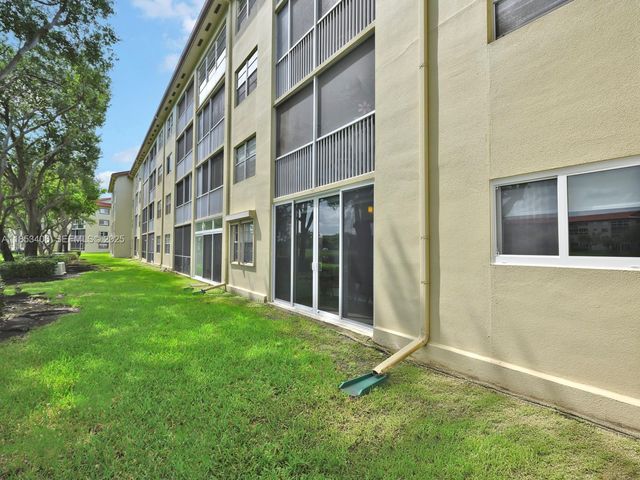 13001 SW 15th Court 104T, Pembroke Pines, FL 33027