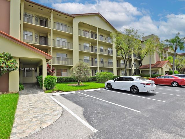 13001 SW 15th Court 104T, Pembroke Pines, FL 33027
