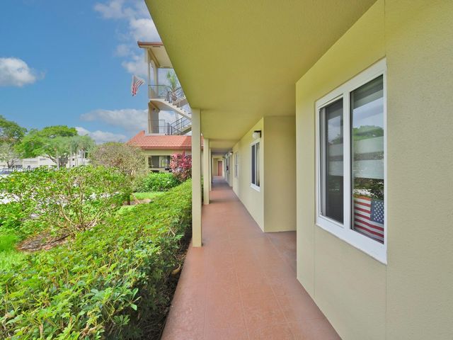 13001 SW 15th Court 104T, Pembroke Pines, FL 33027