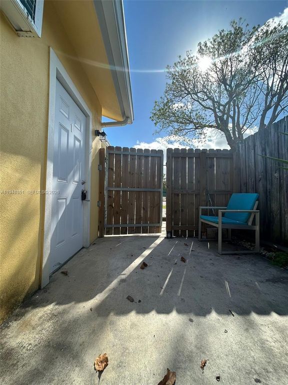 1935 Liberty St 1, Hollywood, FL 33020