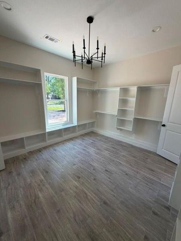 114 Magnolia Bend, Roman Forest, TX 77357
