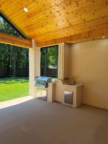 114 Magnolia Bend, Roman Forest, TX 77357