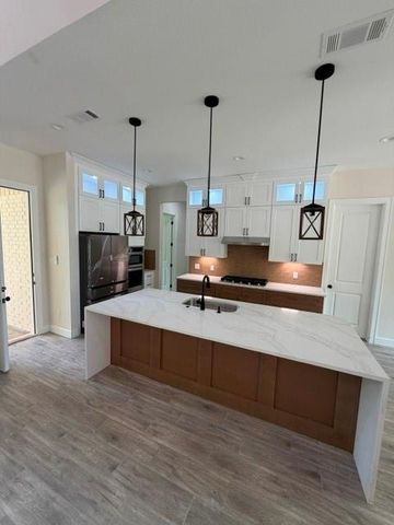 114 Magnolia Bend, Roman Forest, TX 77357