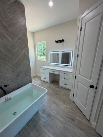 114 Magnolia Bend, Roman Forest, TX 77357