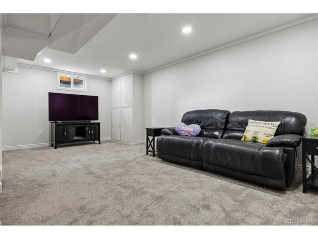 308 109th Pl, Northglenn, CO 80233