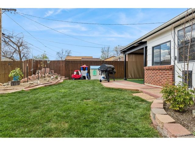 308 109th Pl, Northglenn, CO 80233