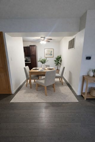 4819 W 109th Street 302, Oak Lawn, IL 60453