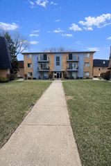 4819 W 109th Street 302, Oak Lawn, IL 60453