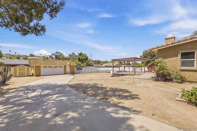 3341 Conduit Rd, Bonita, CA 91902