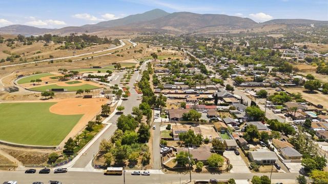 3341 Conduit Rd, Bonita, CA 91902