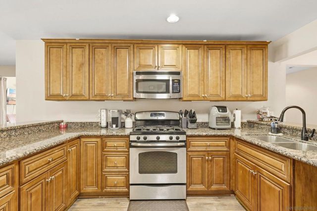 3341 Conduit Rd, Bonita, CA 91902