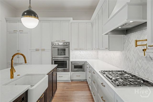 454 Geo Meyer Avenue, Savannah, GA 31401