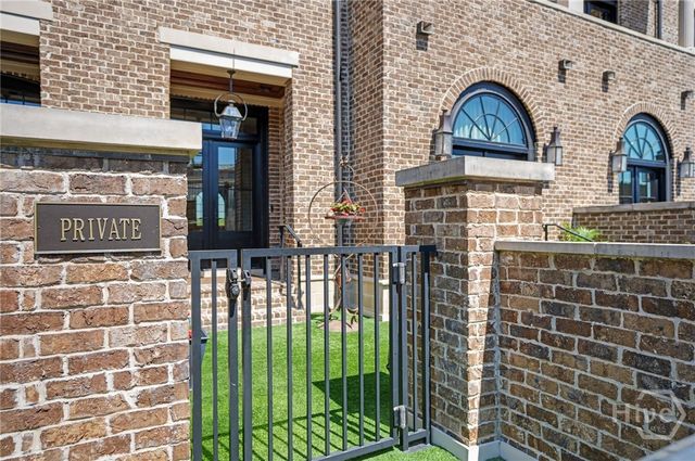 454 Geo Meyer Avenue, Savannah, GA 31401