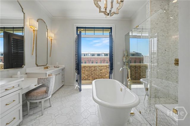 454 Geo Meyer Avenue, Savannah, GA 31401