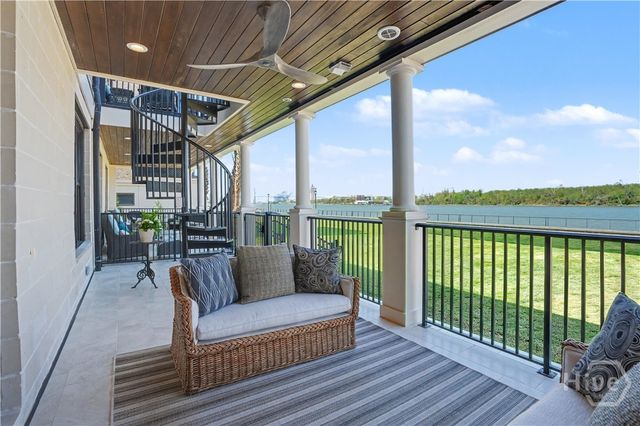 454 Geo Meyer Avenue, Savannah, GA 31401