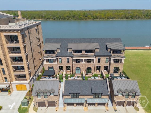 454 Geo Meyer Avenue, Savannah, GA 31401