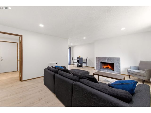 3836 Se 91ST Ave, Portland, OR 97266