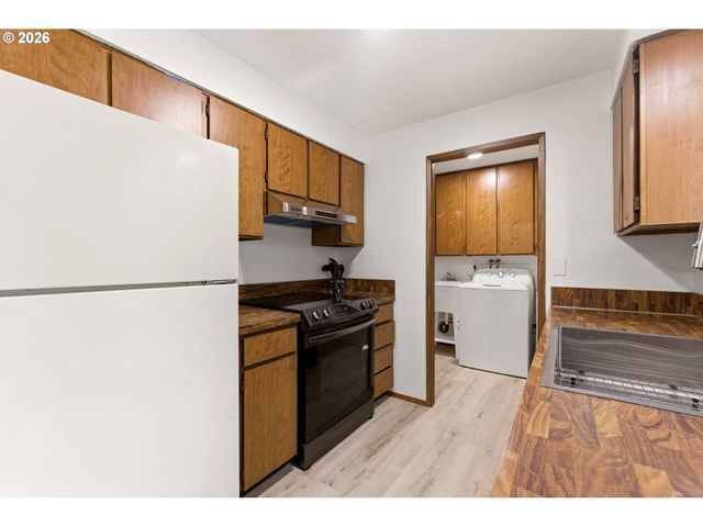 3836 Se 91ST Ave, Portland, OR 97266