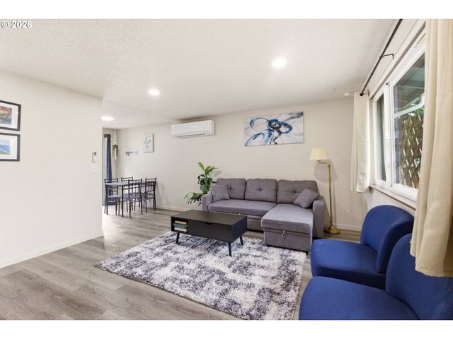 3836 Se 91ST Ave, Portland, OR 97266