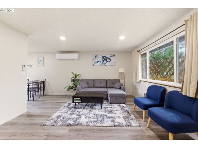 3836 Se 91ST Ave, Portland, OR 97266