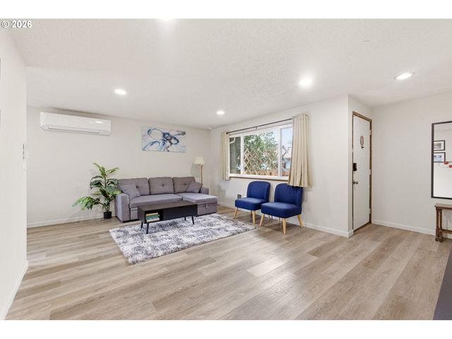 3836 Se 91ST Ave, Portland, OR 97266