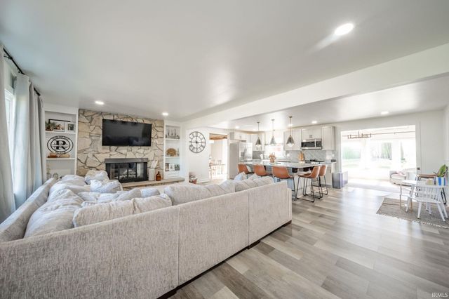 1745 W County Road 200 North, New Castle, IN 47362