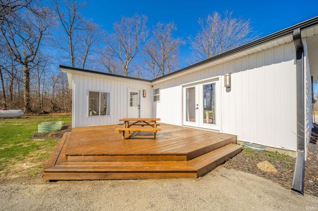 1745 W County Road 200 North, New Castle, IN 47362