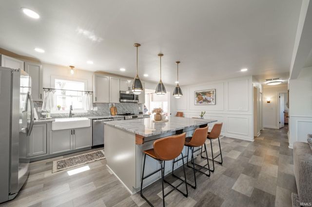 1745 W County Road 200 North, New Castle, IN 47362