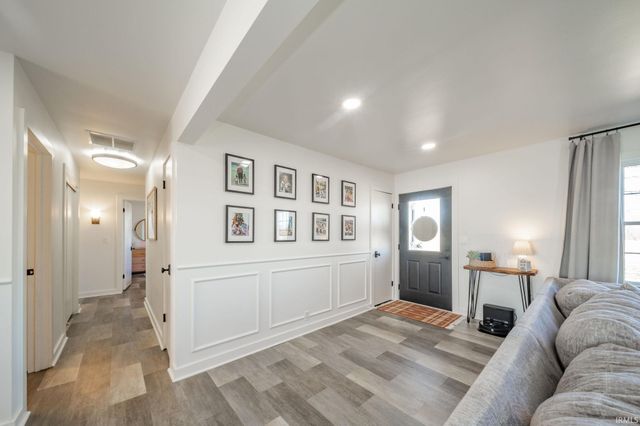 1745 W County Road 200 North, New Castle, IN 47362