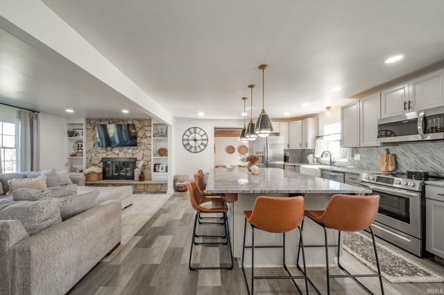 1745 W County Road 200 North, New Castle, IN 47362